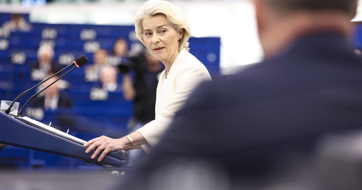 Von der Leyen: az EU korlátozni fogja a kiskorúak internethasználatát