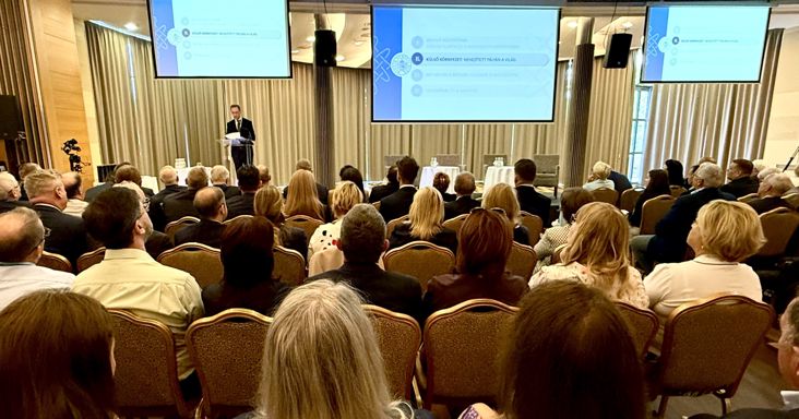 Euróbevezetés, költségvetési konszolidáció, növekedési kérdések – fontos témák a Közgazdász-vándorgyűlésen