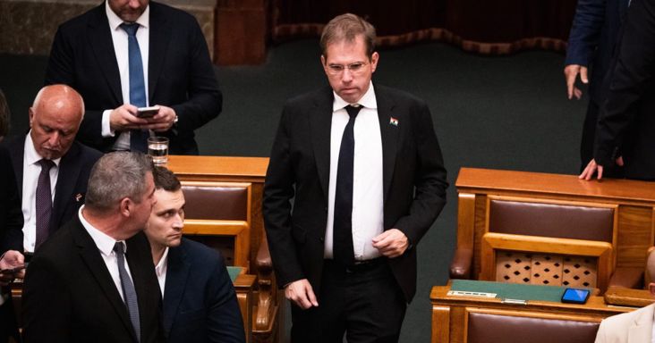 Ruff Bálint benyújtotta a gyermekek védelmének megerősítéséről szóló törvényjavaslatot