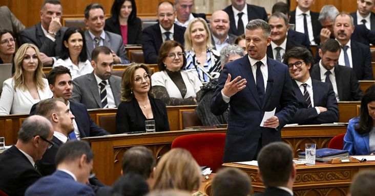 Előállította az ügyészség Jellinek Dánielt és Szivek Norbertet
