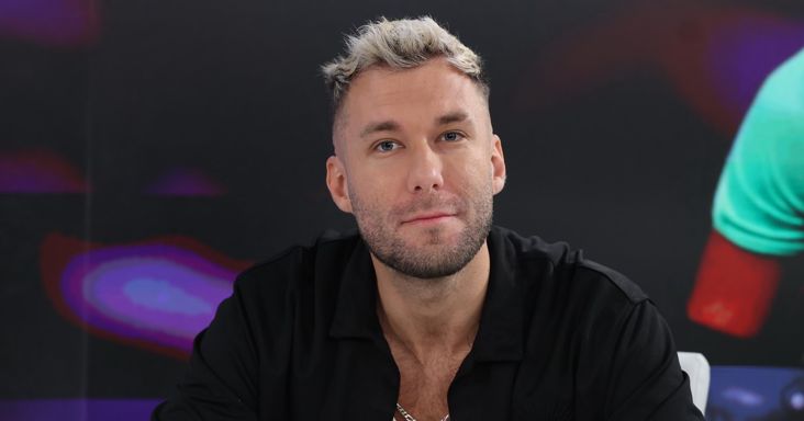 „Azt írta, hogy meghaltak a szülei, és ha nem lehetek az övé, követni fogja őket” – Privát üzenetben zaklatja egy rajongója a népszerű DJ-t
