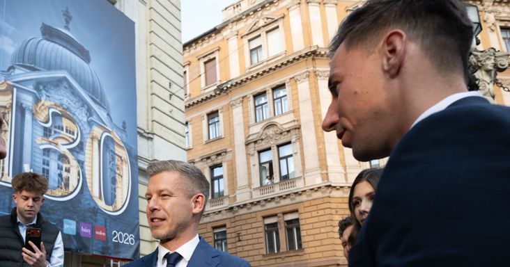 Lázadás volt a zárt ajtók mögött a Tisza Pártban? Megszólalt Magyar Péter a kiszivárgott vitákról