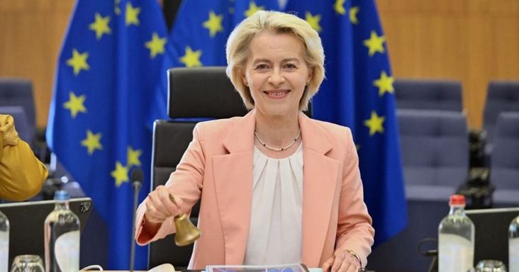 Történelmi bejelentést tett Ursula von der Leyen: megnyitná a kapukat Kanada előtt – az Európai Unió karjaiba löki az országot Donald Trump