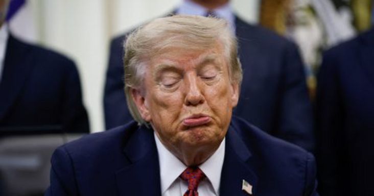 Trump szerint Ukrajna miatt szálltak el az üzemanyagárak