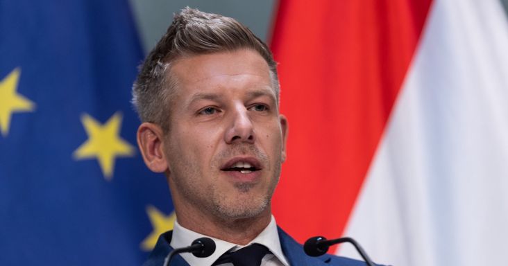 „Üzenem a maffiának: nem hátrálunk!” – Magyar Péter reagált Orbán Viktor interjújára