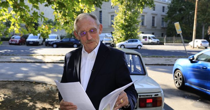 Elképesztő fordulat Pintér Sándor Wartburgjának ügyében: tényleg nem volt biztosítása – A korábbi miniszter elmondta, a hivatal hibázott