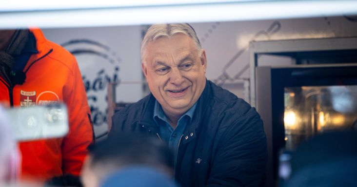 Hivatalosan is bejelentette visszatérését Orbán Viktor