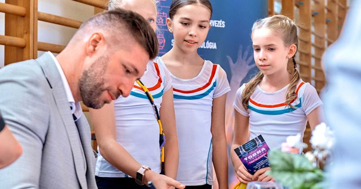 A tornászok világelitje szinte hazajár Szombathelyre, ismét jön az őszi kétnapos tornász világkupa