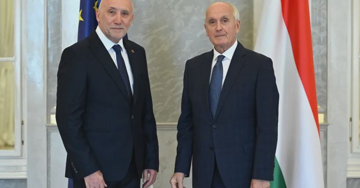 Szokatlan videóval üzent a legfőbb ügyész helyettese az ügyészeknek, korábban nem tapasztalt feszültségről és bizonytalanságról beszélt