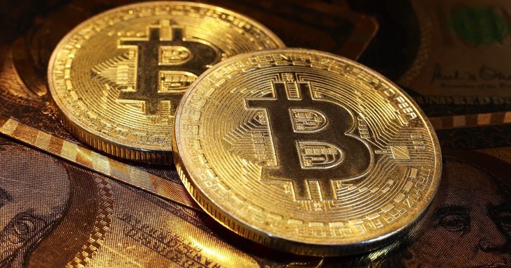 Hatalmas pofont kapott a kriptopiac az Egyesült Államokban: azonnal zuhanni kezdett a bitcoin