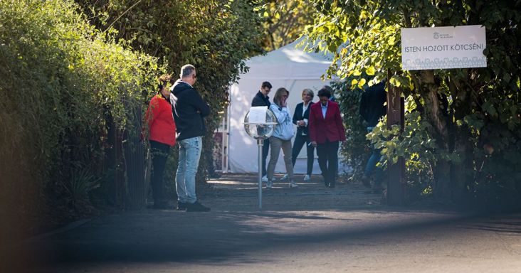 A szabadság koalíciójának alapjait fektetik ma le Kötcsén + videó