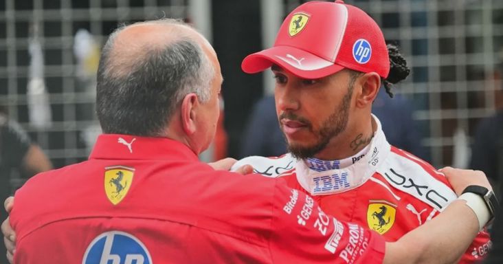 Lewis Hamilton besokallt a Ferrarinál, kulcsemberek kirúgását követeli