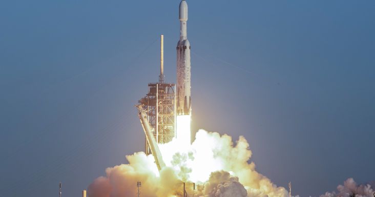 Most érdemes figyelni! Milliárdos vételi hullám jöhet a SpaceX-ben
