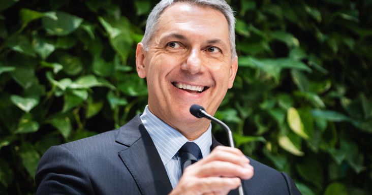 Lázár János 2023-ban bejelentette, hogy nem veszünk új mozdonyokat a Siemenstől, mégsem mondták fel a meglévő keretszerződést