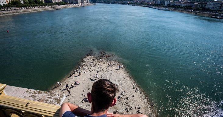 Az esős időben két nap alatt 23 centimétert nőtt a Duna vízszintje Budapestnél