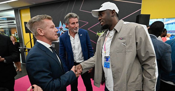 Fotón a nagy találkozás: Magyar Péter Usain Bolttal nyitotta meg az Atlétikai Világdöntőt
